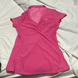 Under Armour L short sleeve hot pink fitted v neck t heat gear material euc